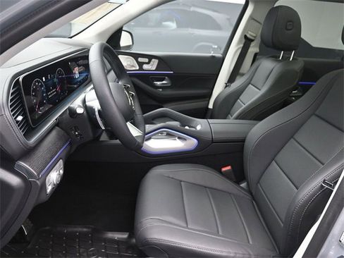 New 2026 Mercedes-Benz GLS 450 4MATIC image 18