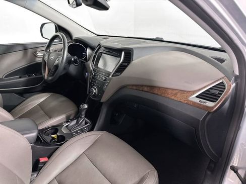 Used 2017 Hyundai Santa Fe Limited AWD/4WD image 32