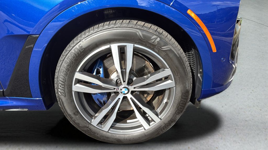 Used 2026 BMW X7 M60i AWD/4WD image 13
