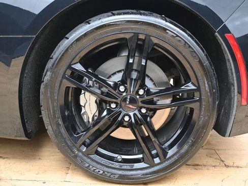 Used 2017 Chevrolet Corvette Stingray Coupe w/ 1LT RWD image 16