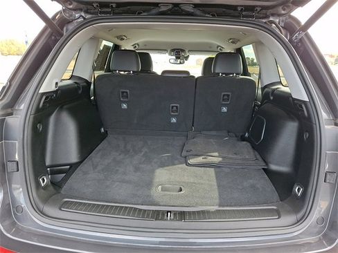 Used 2022 Jeep Grand Cherokee Limited image 30