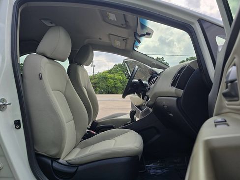 Used 2013 Kia Rio EX image 20
