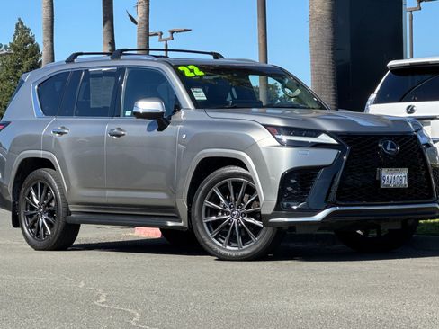 Used 2022 Lexus LX 600 F Sport w/ Accessory Package (Z1) AWD/4WD image 2