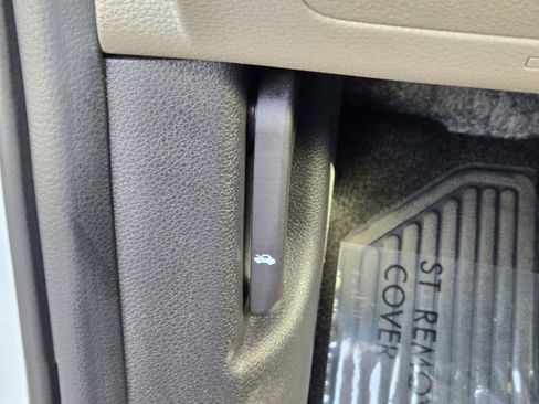 New 2026 Kia Carnival SX image 17