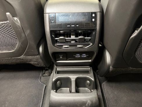 Used 2022 Jeep Grand Cherokee L Laredo AWD/4WD image 25