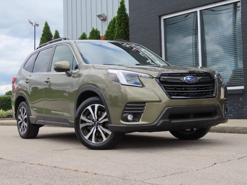 Used 2024 Subaru Forester Limited AWD/4WD image 2