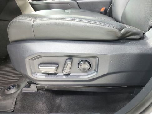 Used 2025 Toyota Tundra Limited AWD/4WD image 20