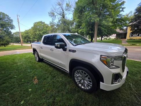Used 2019 GMC Sierra 1500 Denali w/ Denali Ultimate Package AWD/4WD image 7