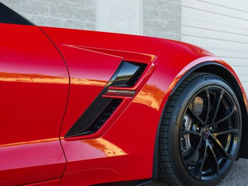 Used 2017 Chevrolet Corvette Grand Sport RWD image 42