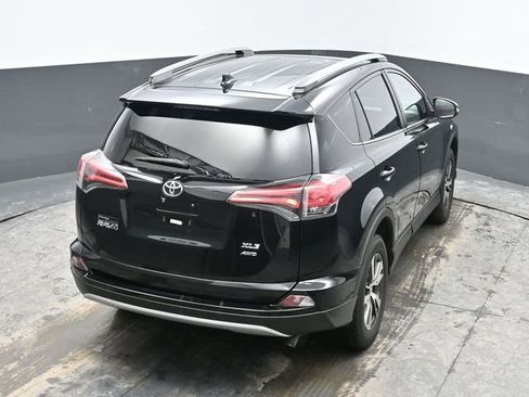 Used 2018 Toyota RAV4 XLE image 26