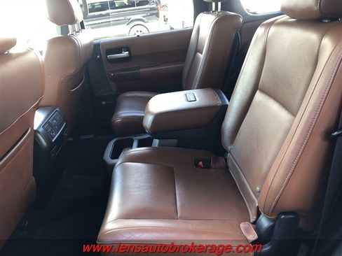 Used 2010 Toyota Sequoia Platinum RWD image 18