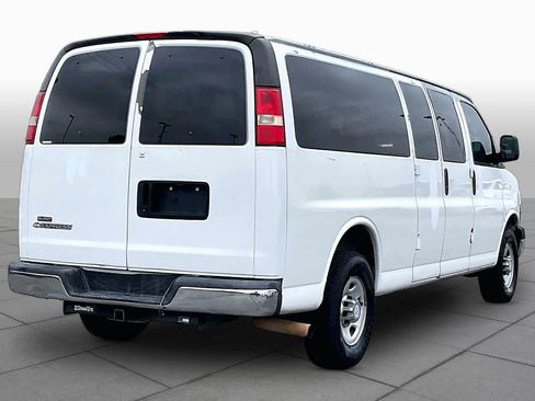 Used 2007 Chevrolet Express 3500 Extended Passenger w/ LT Preferred Equipment Group RWD image 11
