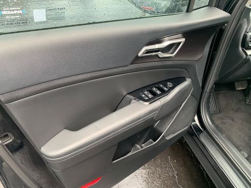Used 2025 Kia Sportage EX w/ Premium Package AWD/4WD image 16