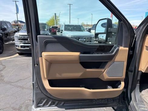 Used 2025 Ford F350 Lariat w/ Black Appearance Package AWD/4WD image 19