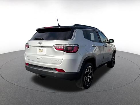 Used 2025 Jeep Compass Limited AWD/4WD image 15