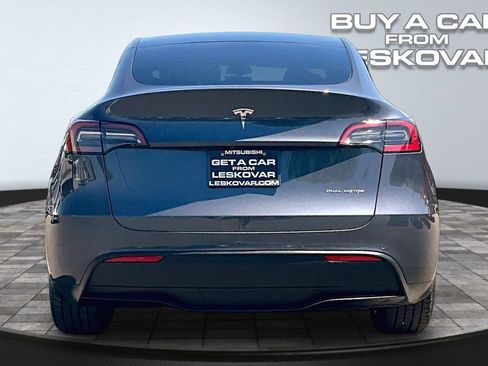 Used 2022 Tesla Model Y Long Range AWD/4WD image 4
