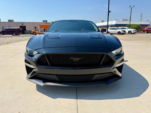 Used 2019 Ford Mustang GT RWD image 4
