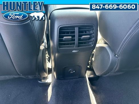 Used 2021 Ford Escape SEL w/ Class II Trailer Tow Package image 16