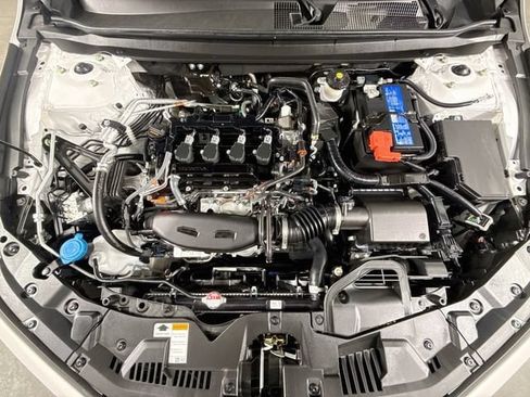 Used 2025 Honda Accord SE image 29