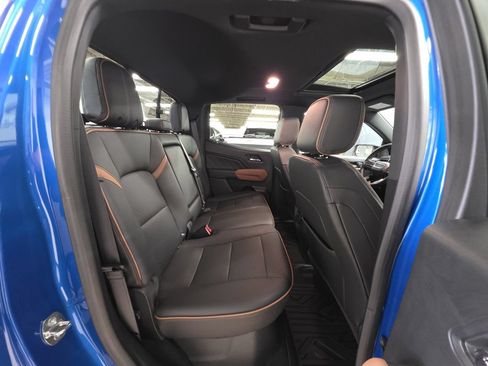 Used 2023 GMC Canyon AT4 w/ AT4 Premium Package AWD/4WD image 24