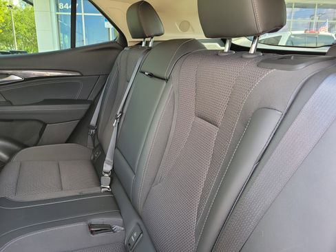 Used 2022 Buick Envision Preferred image 13