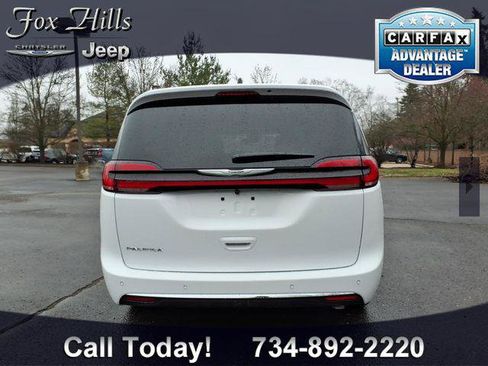 Certified 2026 Chrysler Pacifica Select FWD image 7