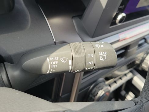 New 2026 Toyota 4Runner SR5 AWD/4WD image 12