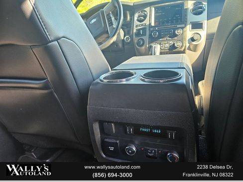 Used 2017 Ford Expedition Limited w/ Equipment Group 301A AWD/4WD image 23