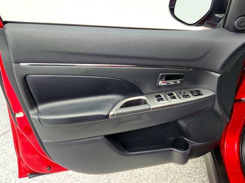 Used 2023 Mitsubishi Outlander Sport ES image 10