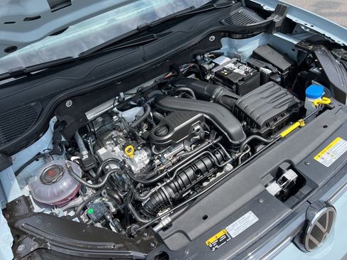 New 2026 Volkswagen Taos SE FWD image 11
