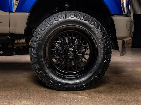 Used 2026 Ford F350 King Ranch w/ FX4 Off-Road Package image 12