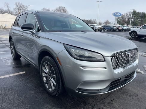 Used 2022 Lincoln Corsair FWD w/ Premium Package image 7