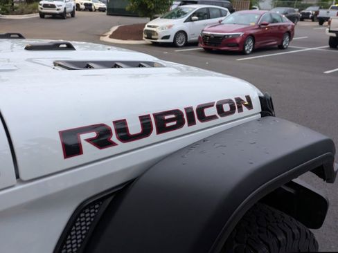 Used 2025 Jeep Wrangler Unlimited Rubicon w/ Safety Group AWD/4WD image 8