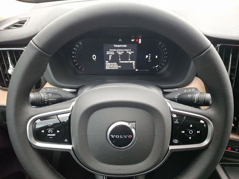 New 2026 Volvo XC60 B5 Plus w/ Protection Package Premier AWD/4WD image 14