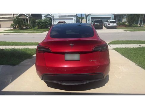Used 2023 Tesla Model Y Long Range AWD/4WD image 10