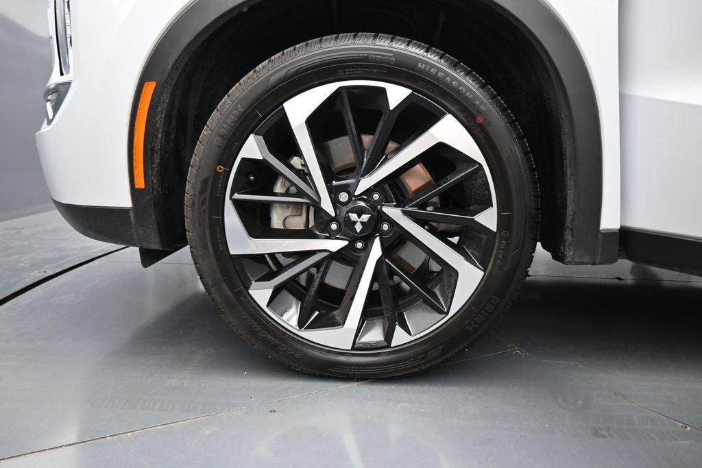 Used 2024 Mitsubishi Outlander SE AWD/4WD image 30
