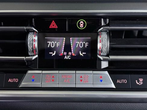 Used 2023 BMW X6 xDrive40i w/ M Sport Package AWD/4WD image 41