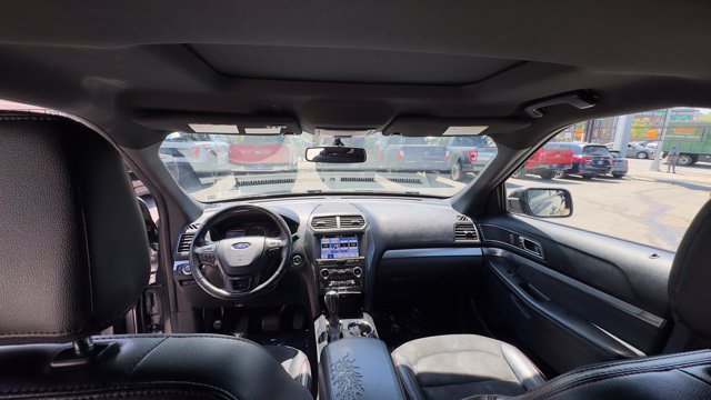 Used 2019 Ford Explorer XLT w/ Equipment Group 202A AWD/4WD image 19