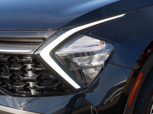 Certified 2023 Kia Sportage X-Line w/ X-Line Premium Package image 16