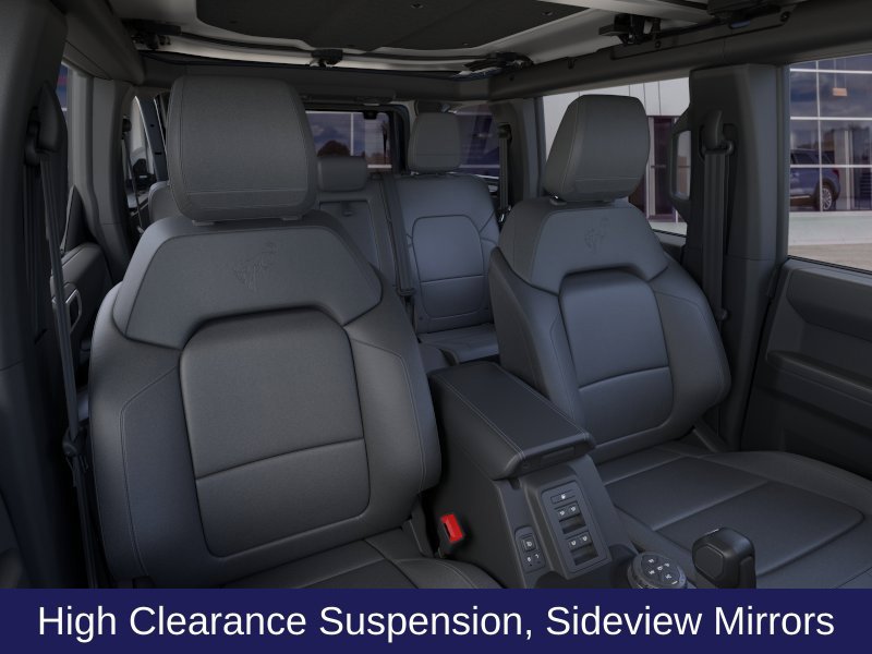 Used 2025 Ford Bronco Badlands AWD/4WD image 13