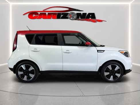 Used 2017 Kia Soul + w/ Designer's Package FWD image 12