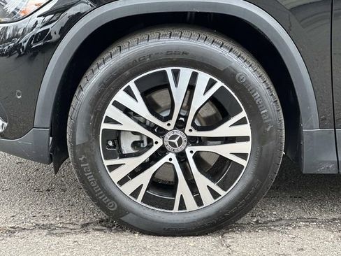 Certified 2025 Mercedes-Benz GLA 250 4MATIC image 8