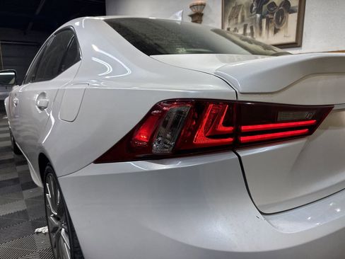 Used 2016 Lexus IS 200t w/ Navigation System Package image 9