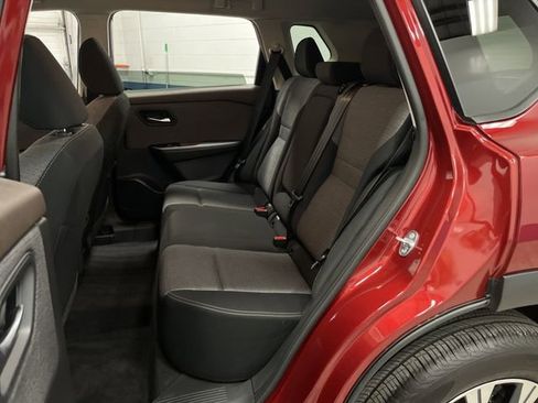 Used 2023 Nissan Rogue SV image 26