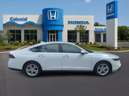 Used 2024 Honda Accord LX image 8