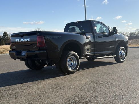 Used 2025 RAM 3500 Big Horn image 25