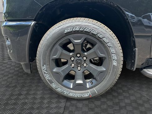 New 2026 RAM 1500 Express AWD/4WD image 14