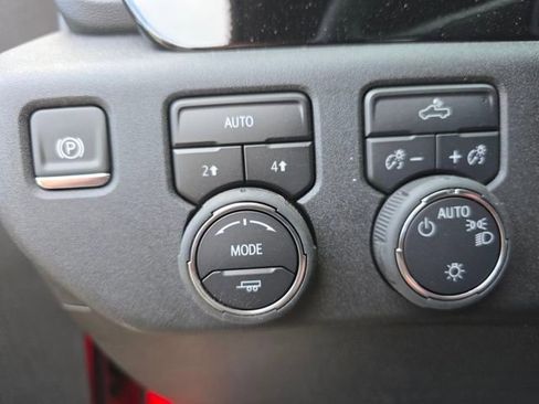 New 2025 Chevrolet Silverado 1500 LT image 17