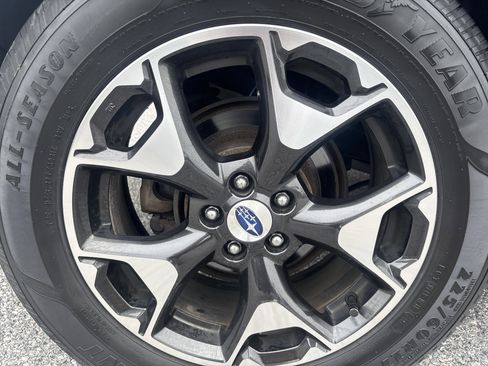 Used 2018 Subaru Crosstrek 2.0i Premium w/ Eyesight System AWD/4WD image 9
