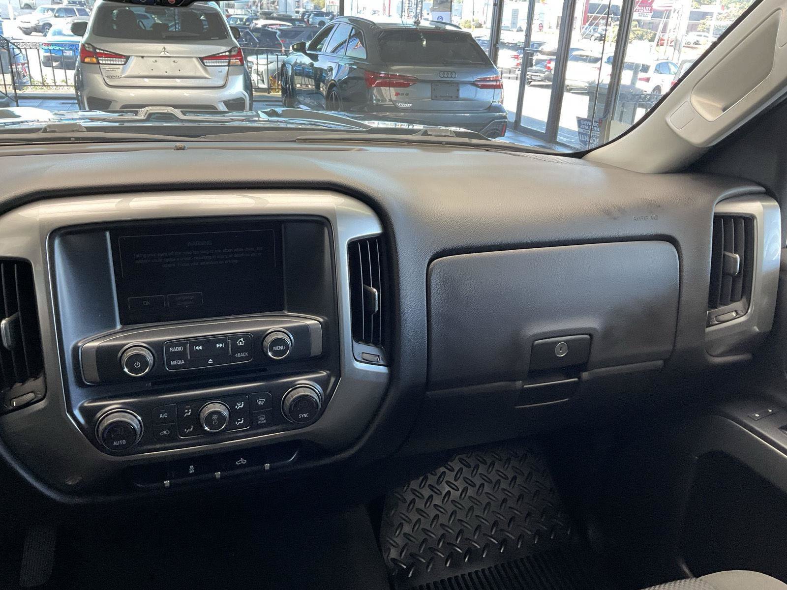 Used 2017 Chevrolet Silverado 1500 LT w/ All Star Edition AWD/4WD image 17